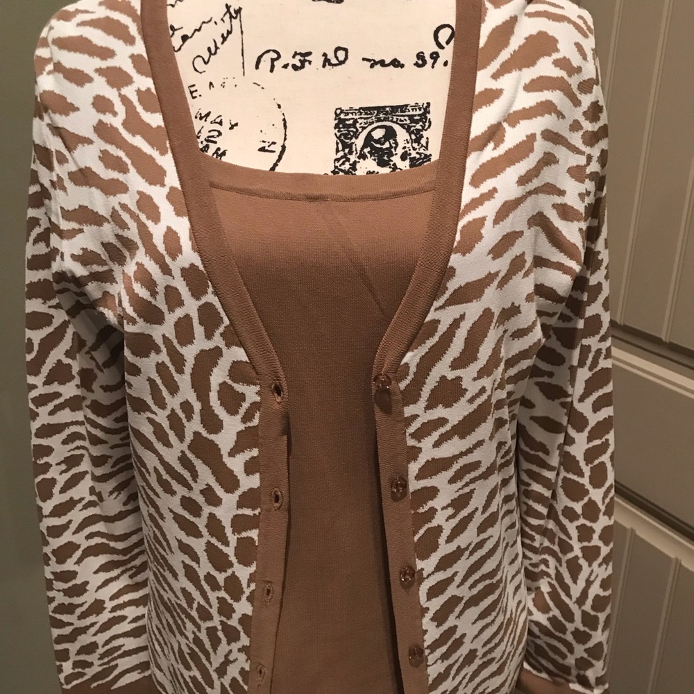 Pretty tank and cardigan set